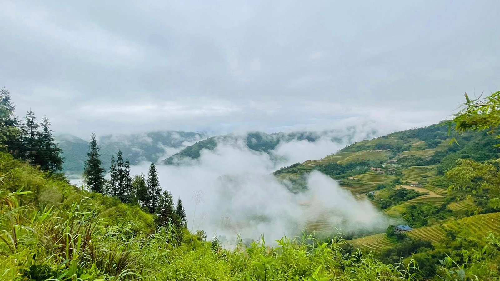 Hanoi Mai Chau Pu Luong E-bike Tour 3 Days